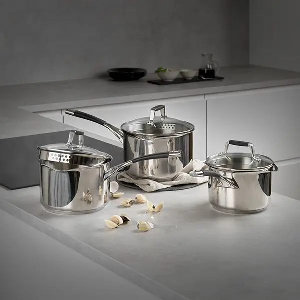 Elevate Your Kitchen: A Deep Dive into the Calphalon 2 Qt Stainless Steel Saucepan